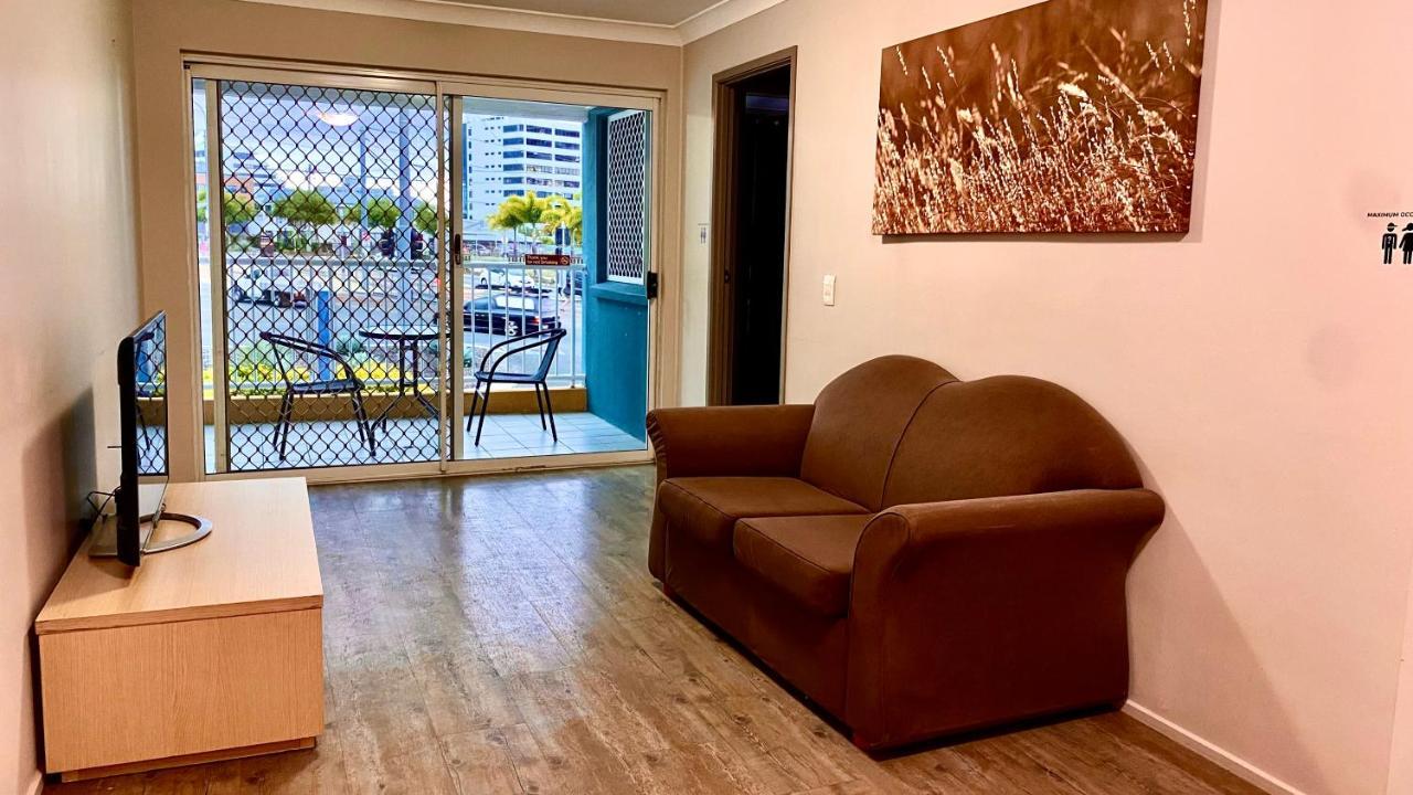 Homely Inn Hostel Gold Coast Bagian luar foto